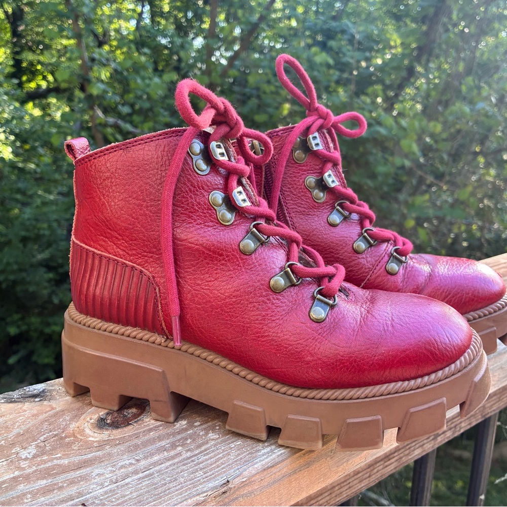 Kelsi Dagger Red Lace-Up Chunky Lug Ankle Boots - Picture 2 of 5